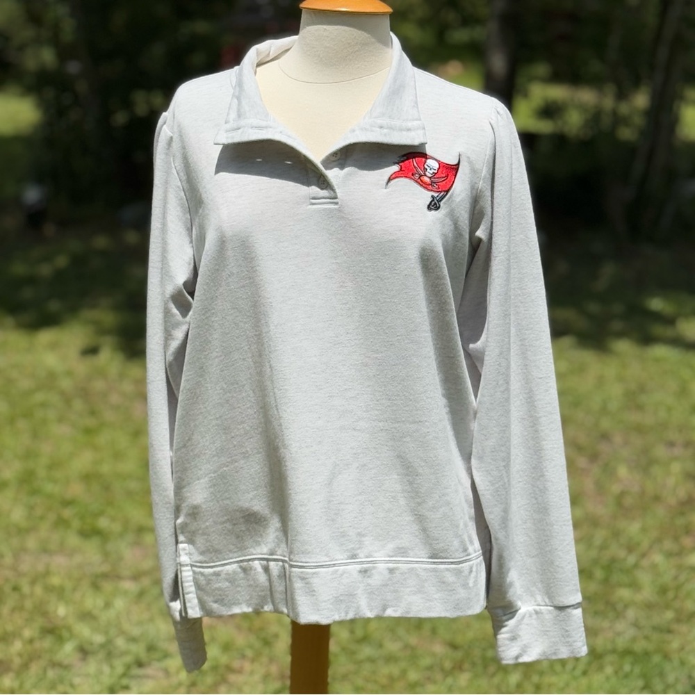 NFL Team Apparel Tampa Buccaneers Gray Pullover Sleepwear Top Size L (CWT0002)